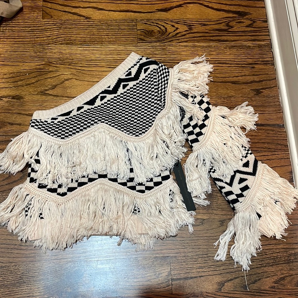 NWT House of Harlow x Revolve Cream and Black Sweater